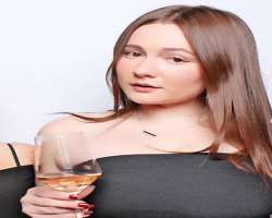 Emma Kenney consuming alcohol